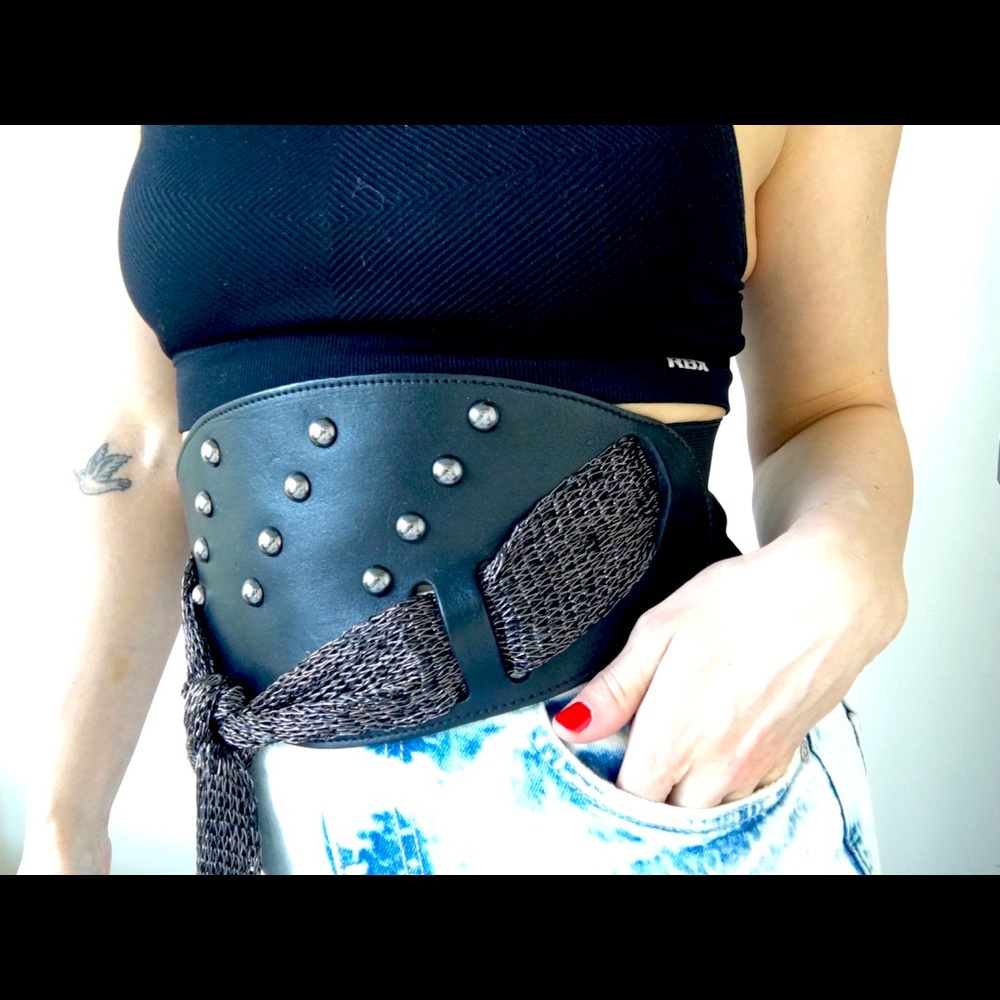 🍭SALE - BRAVE Corset belt. Real Leather w/elastic great stretch. Great details.